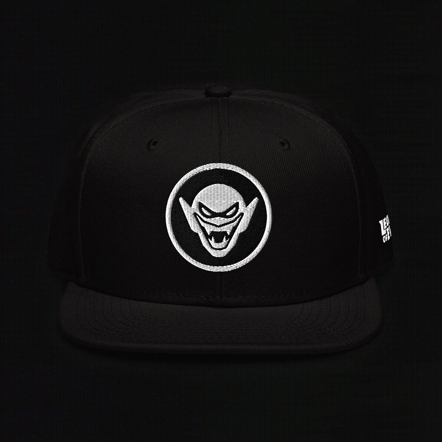 Minimal Badge Embroidery (White)