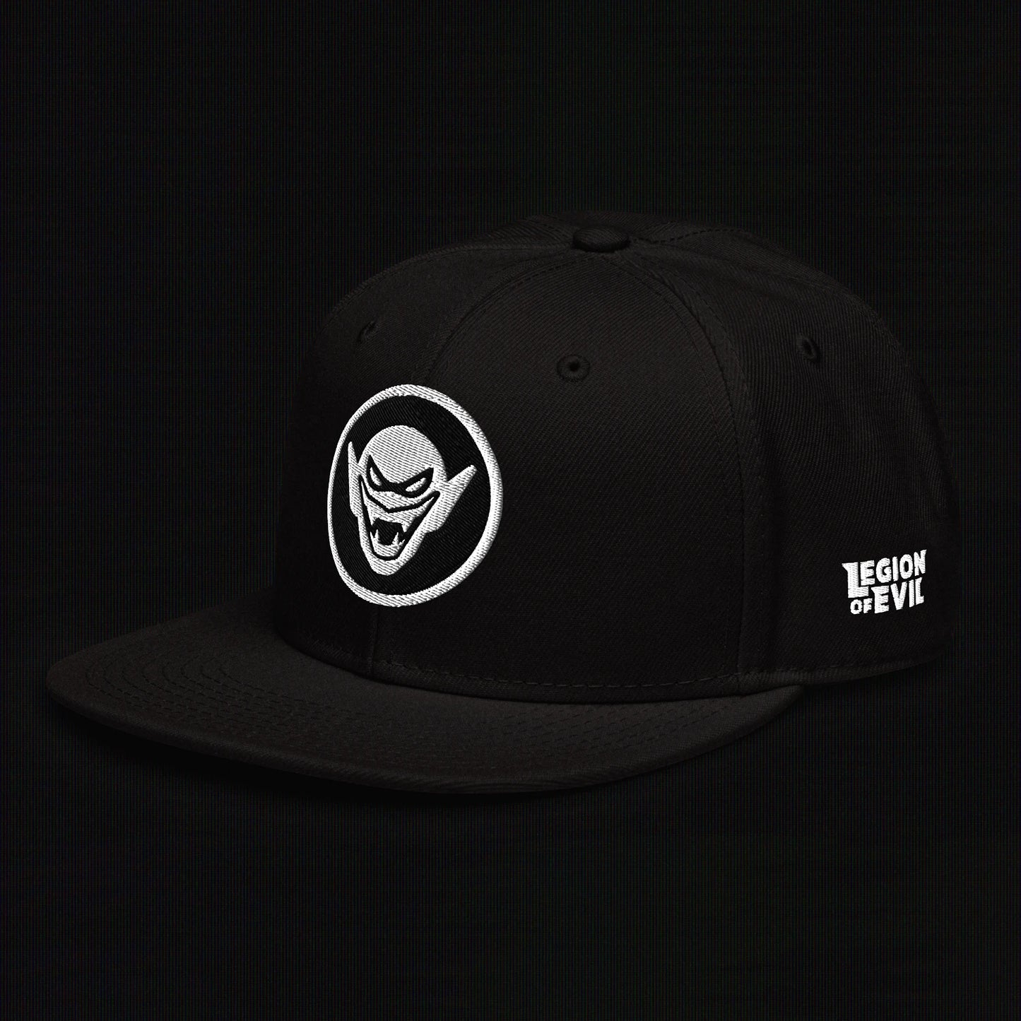 Minimal Badge Embroidery (White)
